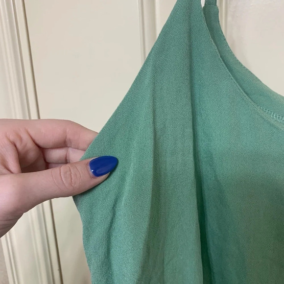 June & Hudson Button Tank - Picture 2 of 6